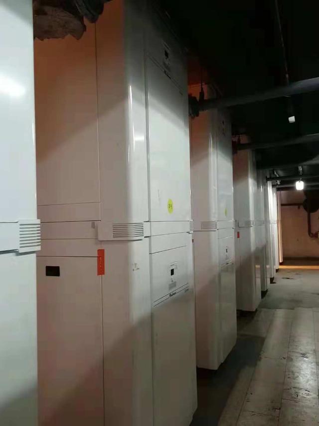 西安小寨賽格冷凝鍋爐房